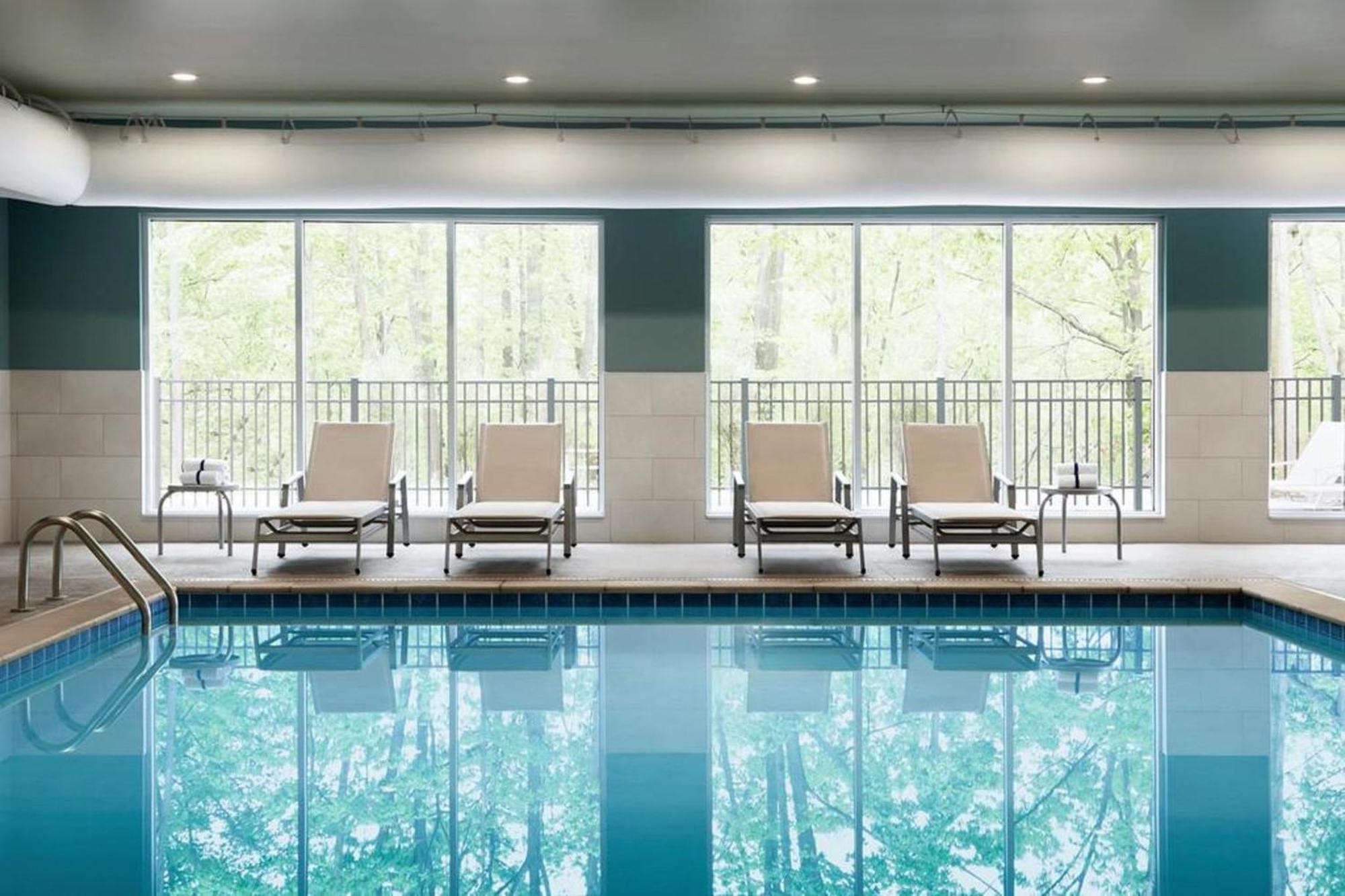 Avid Hotel Traverse City By Ihg Eksteriør bilde